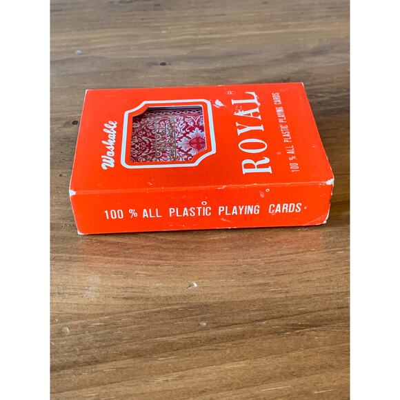 Royal 100% Plastic Playing Cards Red Washable LIKE NEW Vintage Bridge - Picture 5 of 10